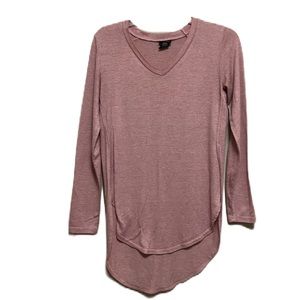 Women’s RUE 21, High-Low, Long Sleeves, V-Neck Top, Light Rouge, Size Medium